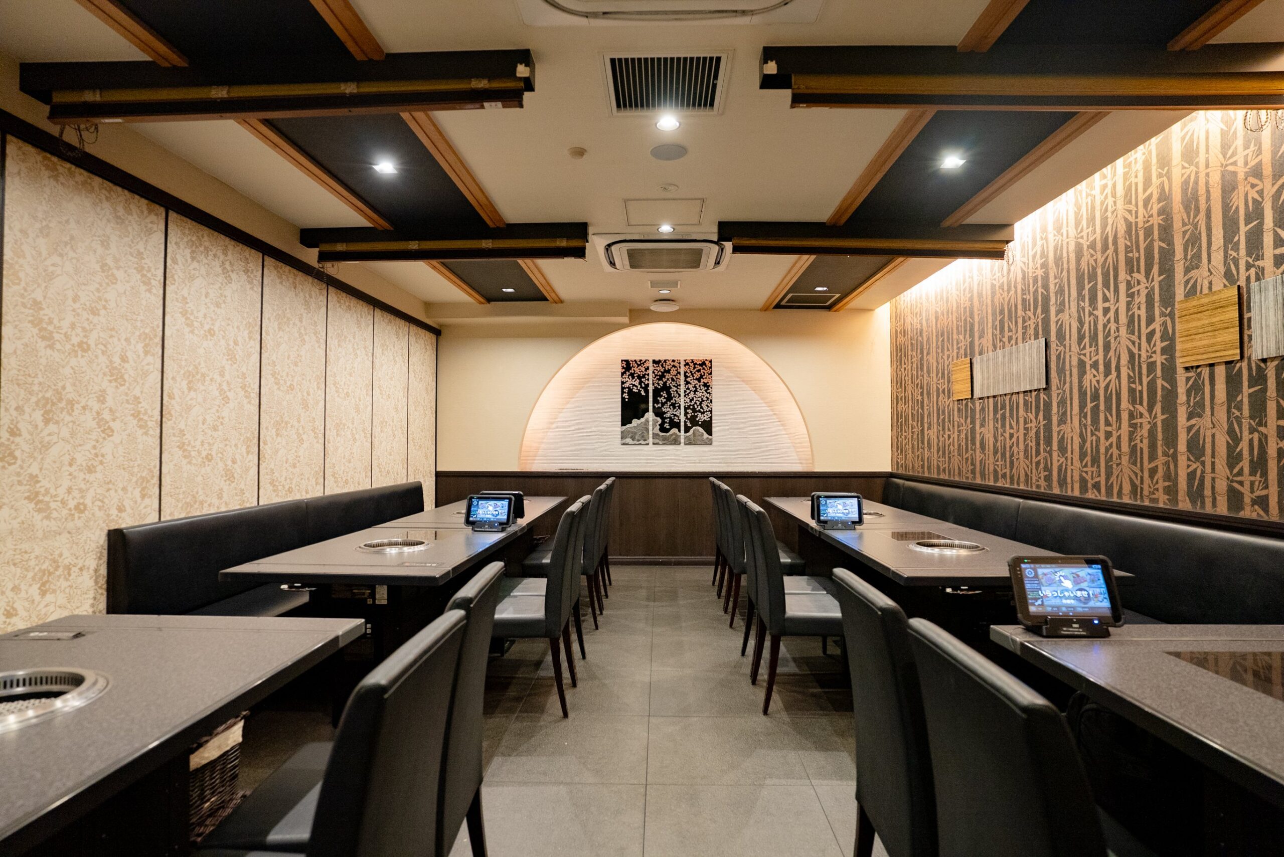 やきにく亭 六歌仙 西口小滝橋通り店